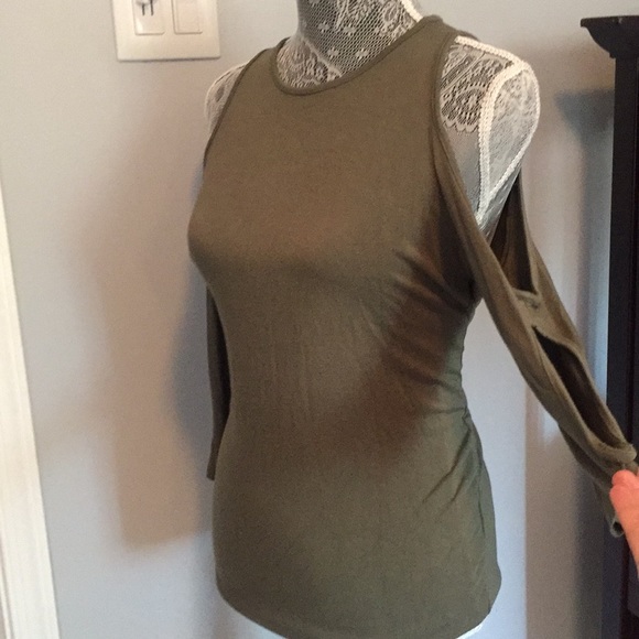 Bailey 44 Tops - Bailey 44 cold shoulder top